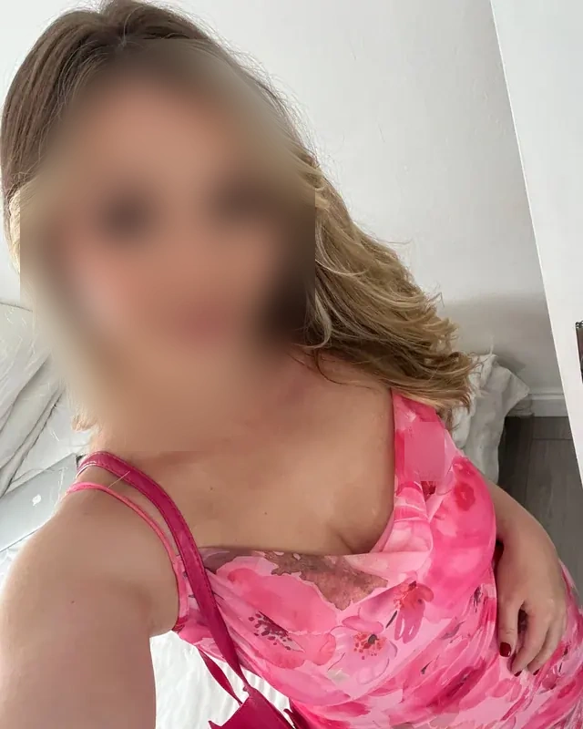 Manon - Image 1